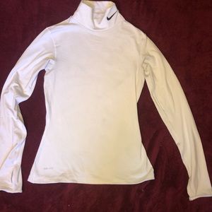 NIKE DRI-FIT LINGE SLEEVE TURTLE NECK SHIRT